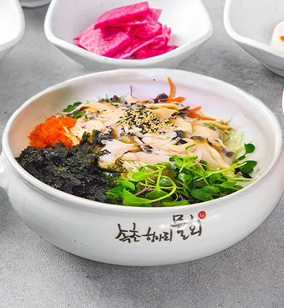 鲍鱼拌饭 — Sokcho Hangari Mulhoe, Sokcho, Korea