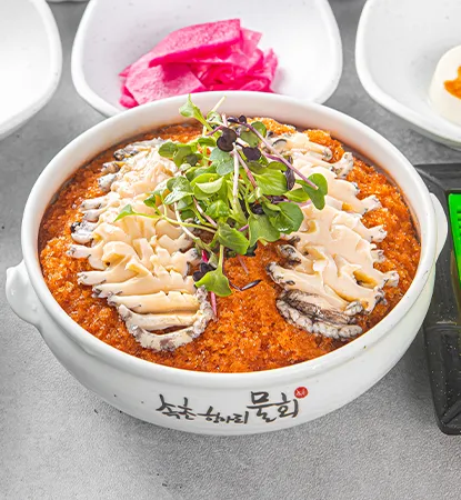 鲍鱼水拌生鱼 — Sokcho Hangari Mulhoe, Sokcho, Korea